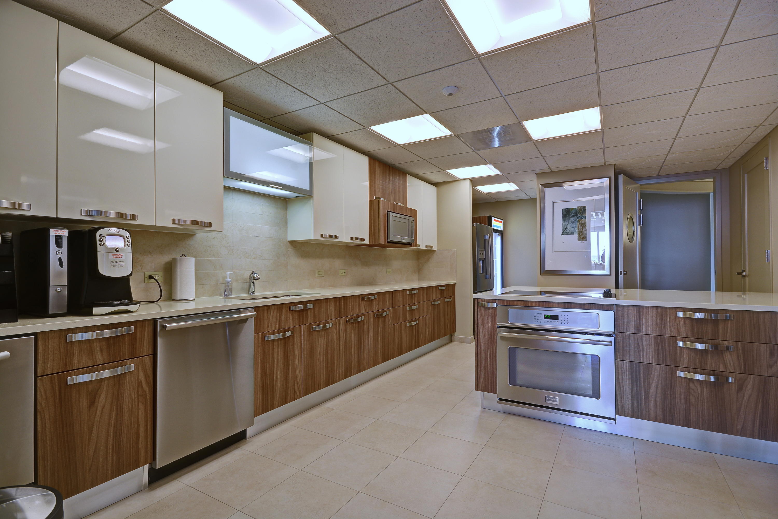500 South Ocean Boulevard, Unit 1003 Boca Raton, FL 33432 - Photo 9 of 14 KITCHEN