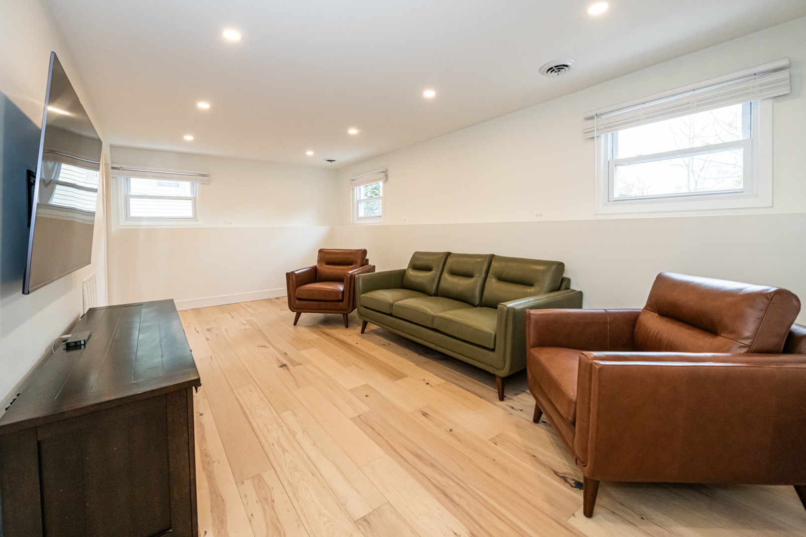 191 North Pleasant Road Lake Zurich, IL 60047 - Photo 32 of 50 Gallery Image 32