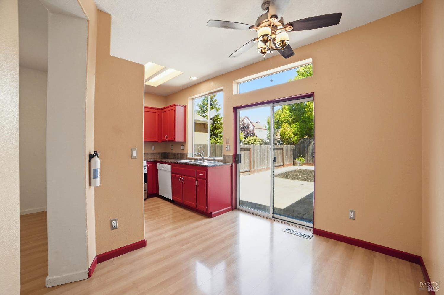 2427 Bramble Way Santa Rosa, CA 95403 - Photo 9 of 40