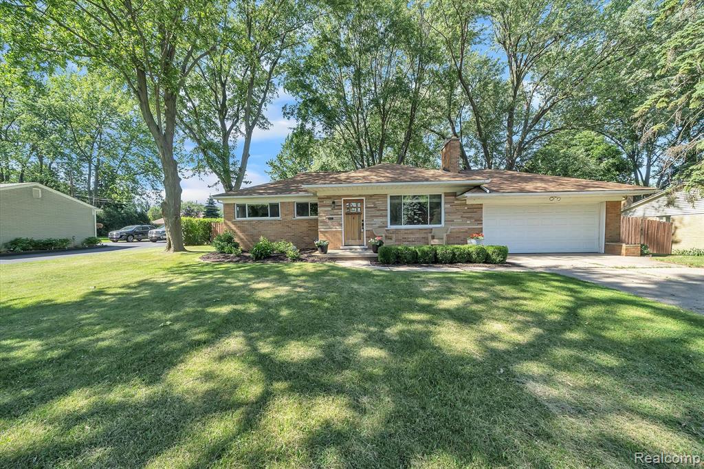 120 Windsor Road Rochester Hills, MI 48307 - Photo 5 of 37