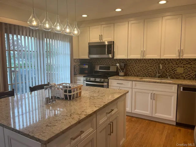 $725,000 | 206 Howard Avenue, Orangeburg, NY 10962