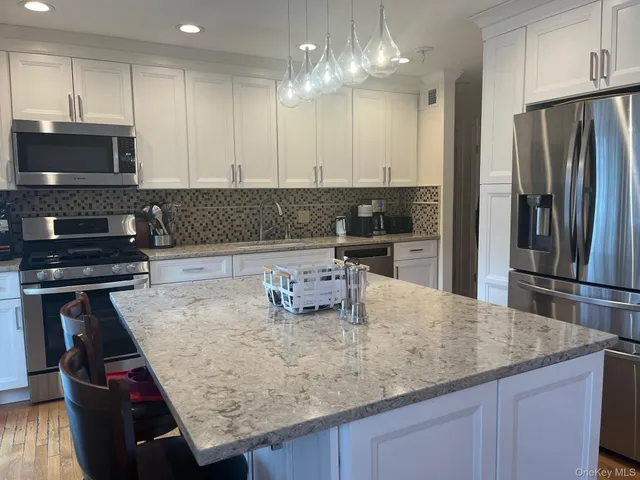 $725,000 | 206 Howard Avenue, Orangeburg, NY 10962