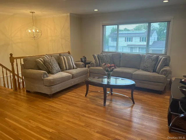 $725,000 | 206 Howard Avenue, Orangeburg, NY 10962