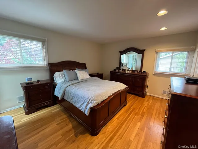 $725,000 | 206 Howard Avenue, Orangeburg, NY 10962