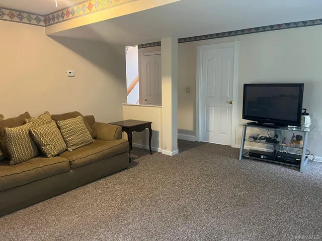 $725,000 | 206 Howard Avenue, Orangeburg, NY 10962