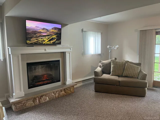 $725,000 | 206 Howard Avenue, Orangeburg, NY 10962