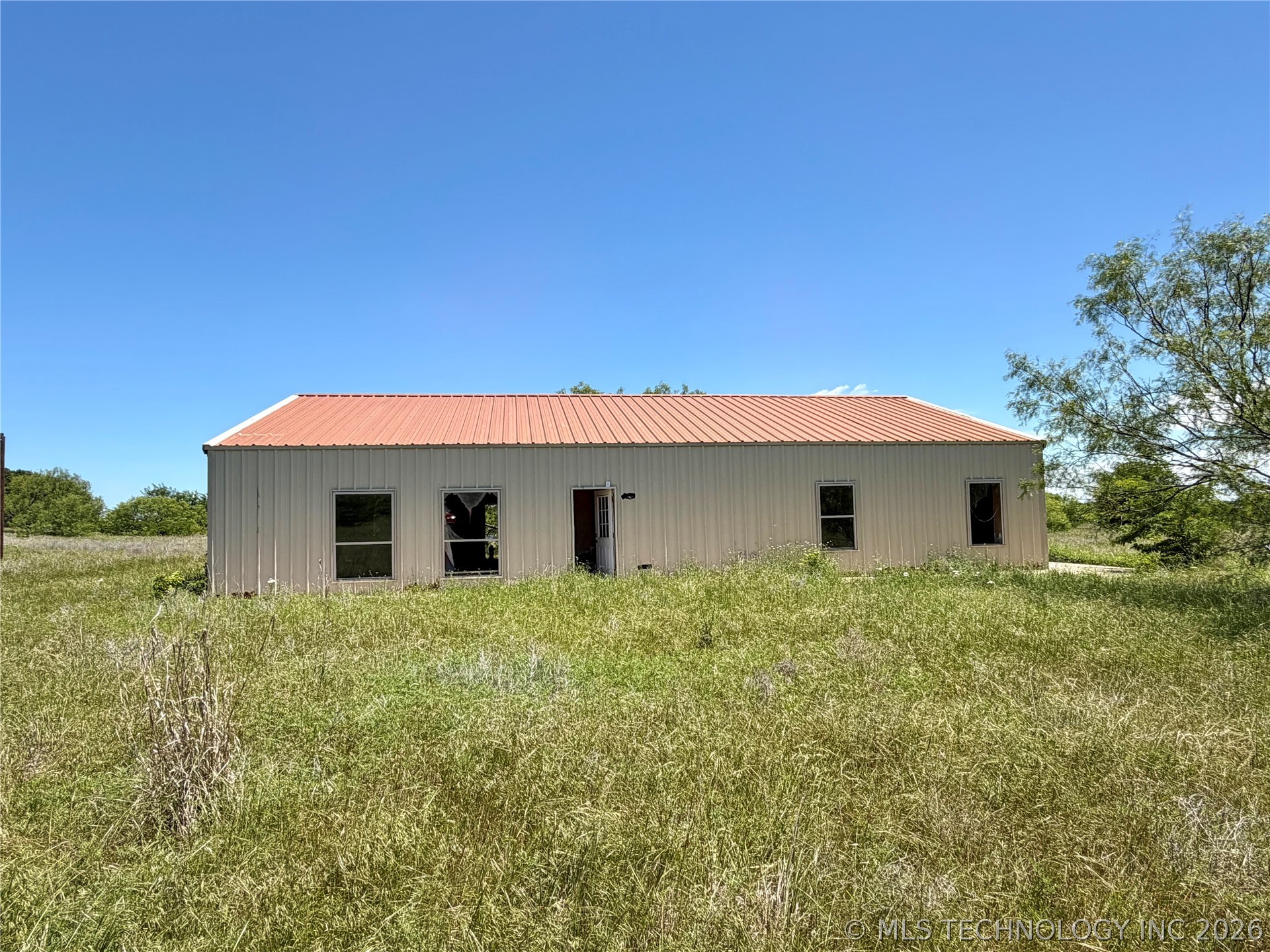 13717 Prairie Valley Road Wilson, OK 73463 - Photo 2 of 28 Gallery Image 2