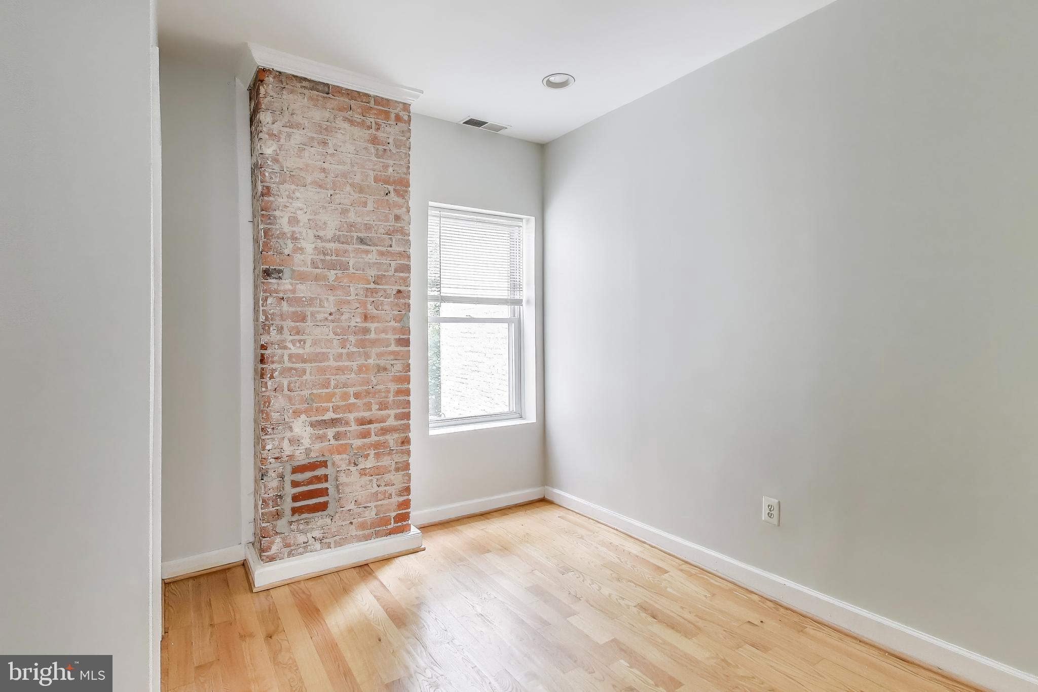 1327 1st Street Northwest Washington, DC 20001 - Photo 11 of 18 an empty room with windows