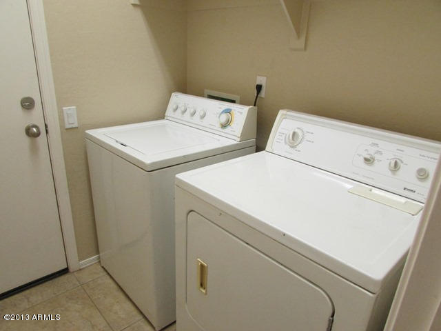 5343 West Fremont Road Laveen, AZ 85339 - Photo 15 of 16 Laundry room