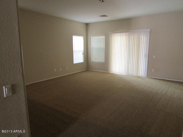 5343 West Fremont Road Laveen, AZ 85339 - Photo 8 of 16 Great room
