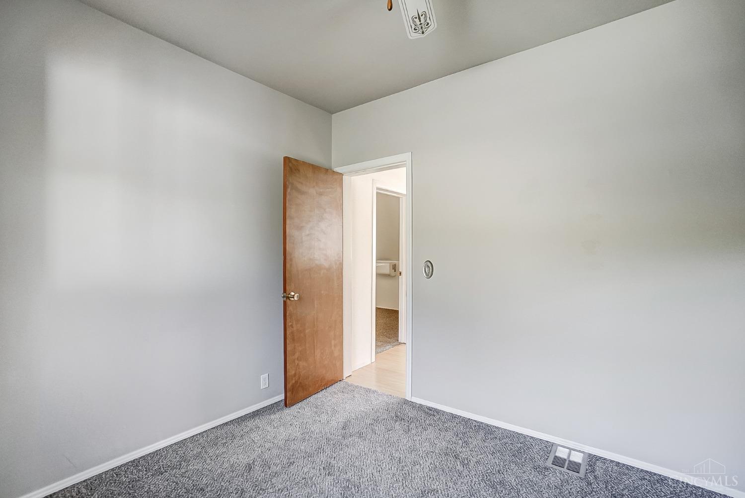 6434 Upper Road Cincinnati, OH 45233 - Photo 27 of 40 Gallery Image 27