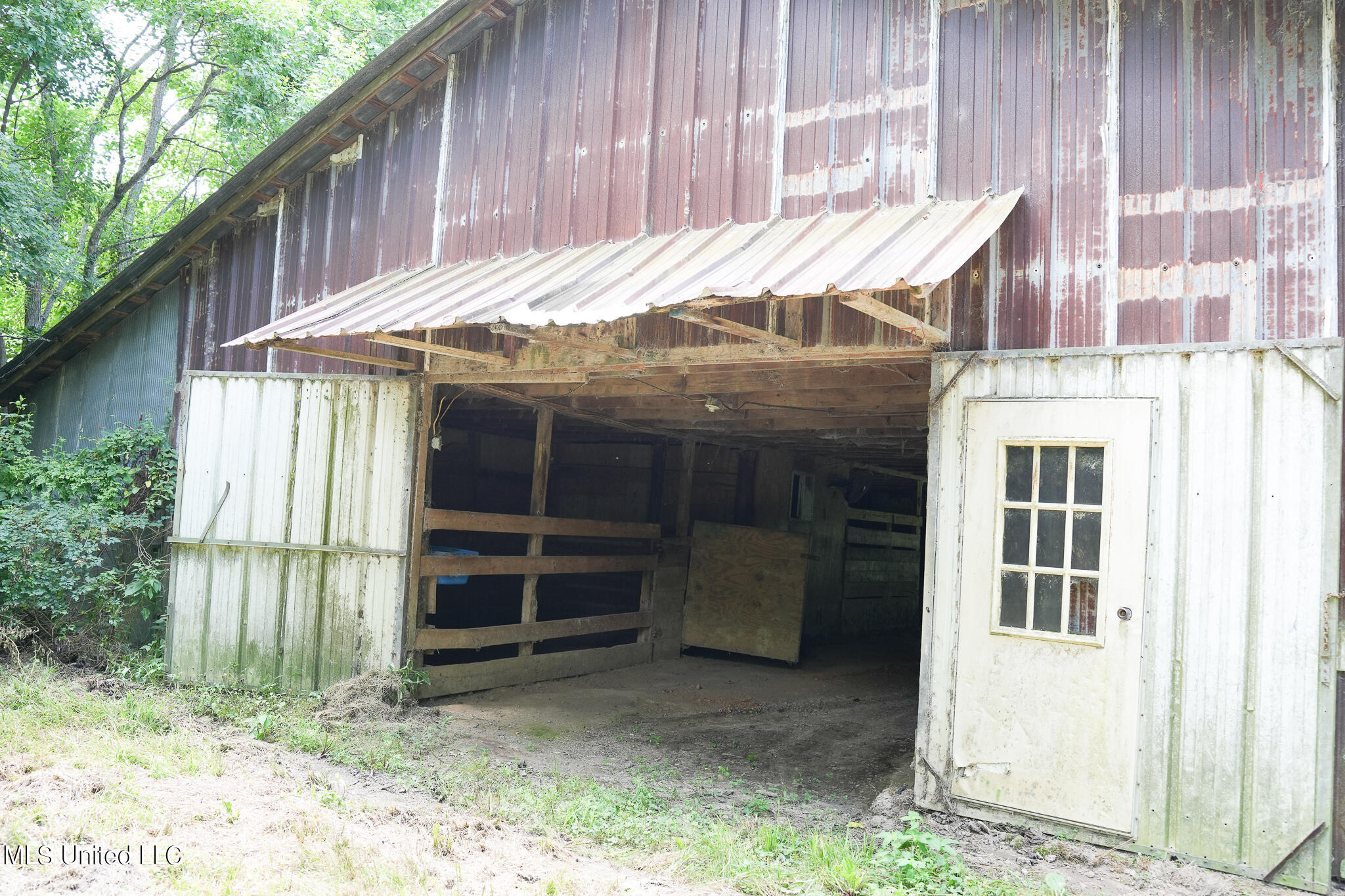 217 Stokes Robertson Road Jackson, MS 39212 - Photo 64 of 84 DSC00637