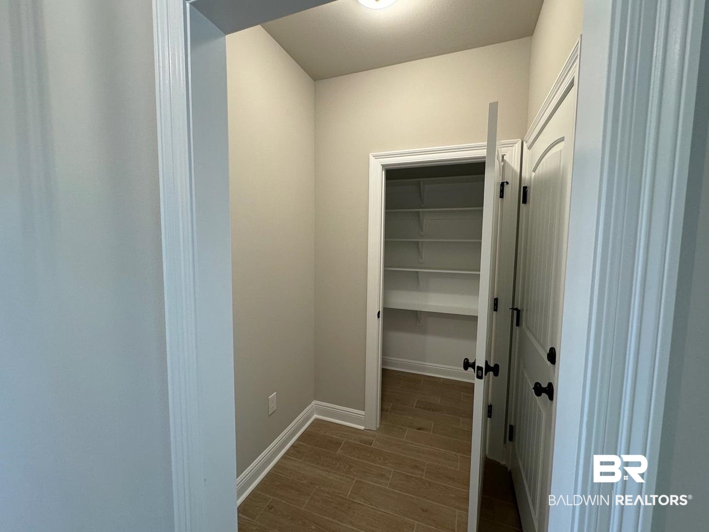 904 Sumter Loop Foley, AL 36535 - Photo 4 of 10 Interior space with hardwood / wood-style floors