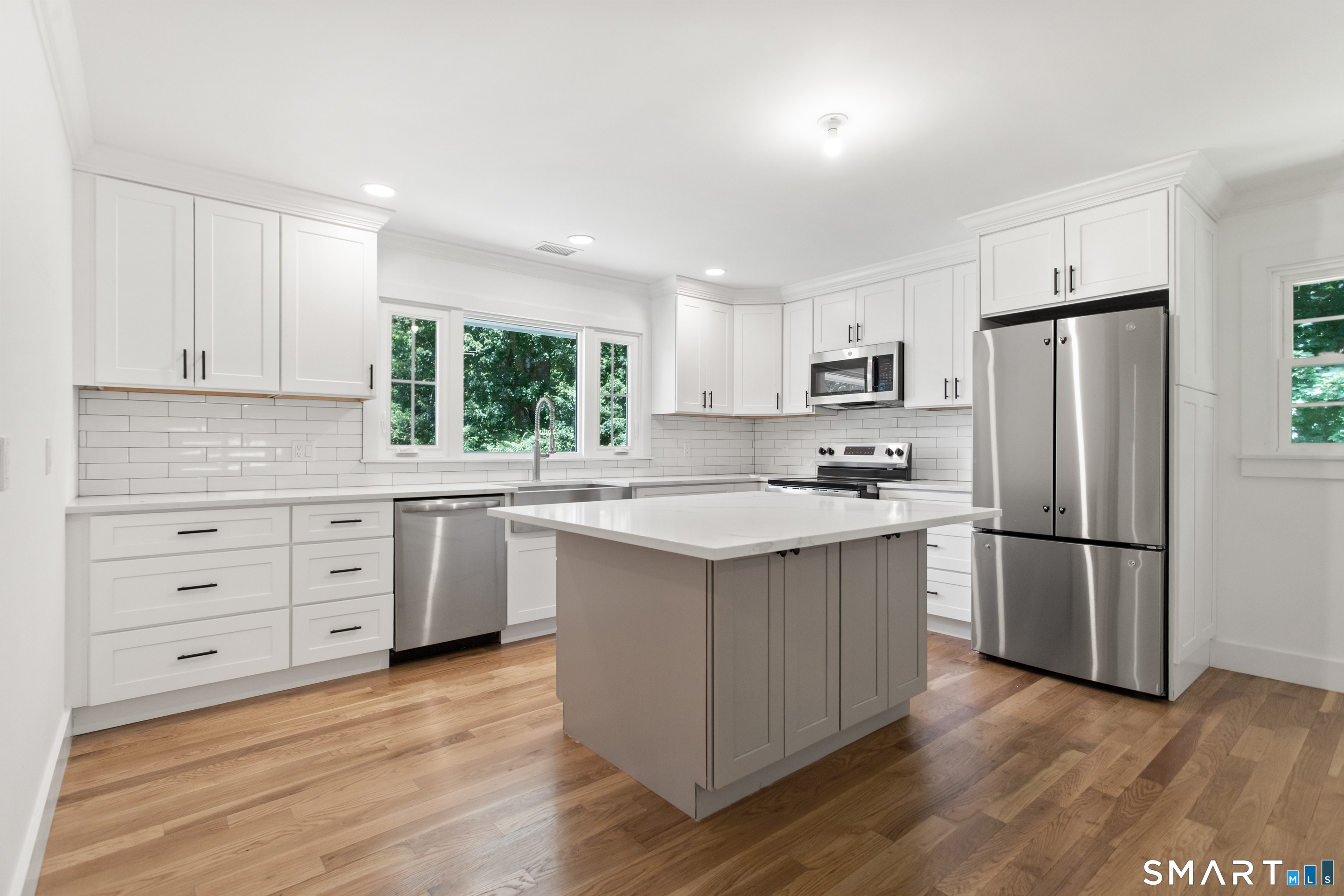45 Frenchtown Road Trumbull, CT 06611 - Photo 3 of 40