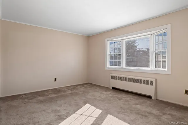 $649,000 | 3 Poplar Avenue, Farmingdale, NY 11735