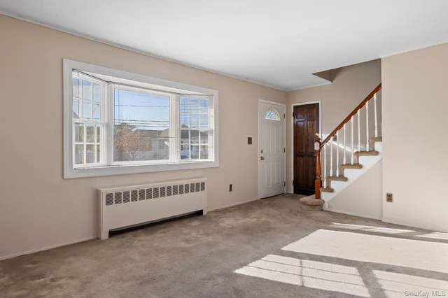 $649,000 | 3 Poplar Avenue, Farmingdale, NY 11735