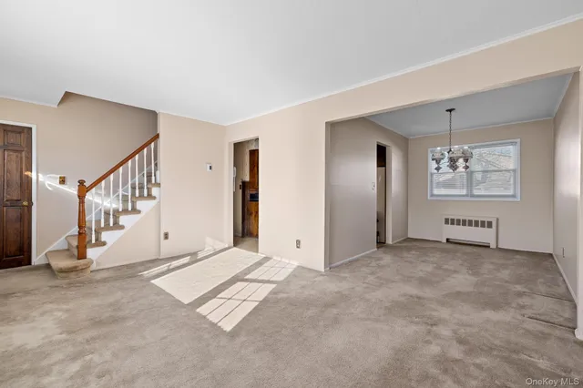 $649,000 | 3 Poplar Avenue, Farmingdale, NY 11735