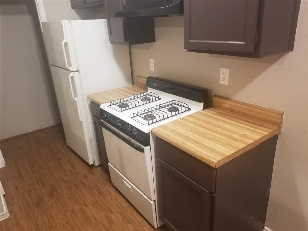 1214 Orchard Park Circle Pflugerville, TX 78660 - Photo 11 of 15