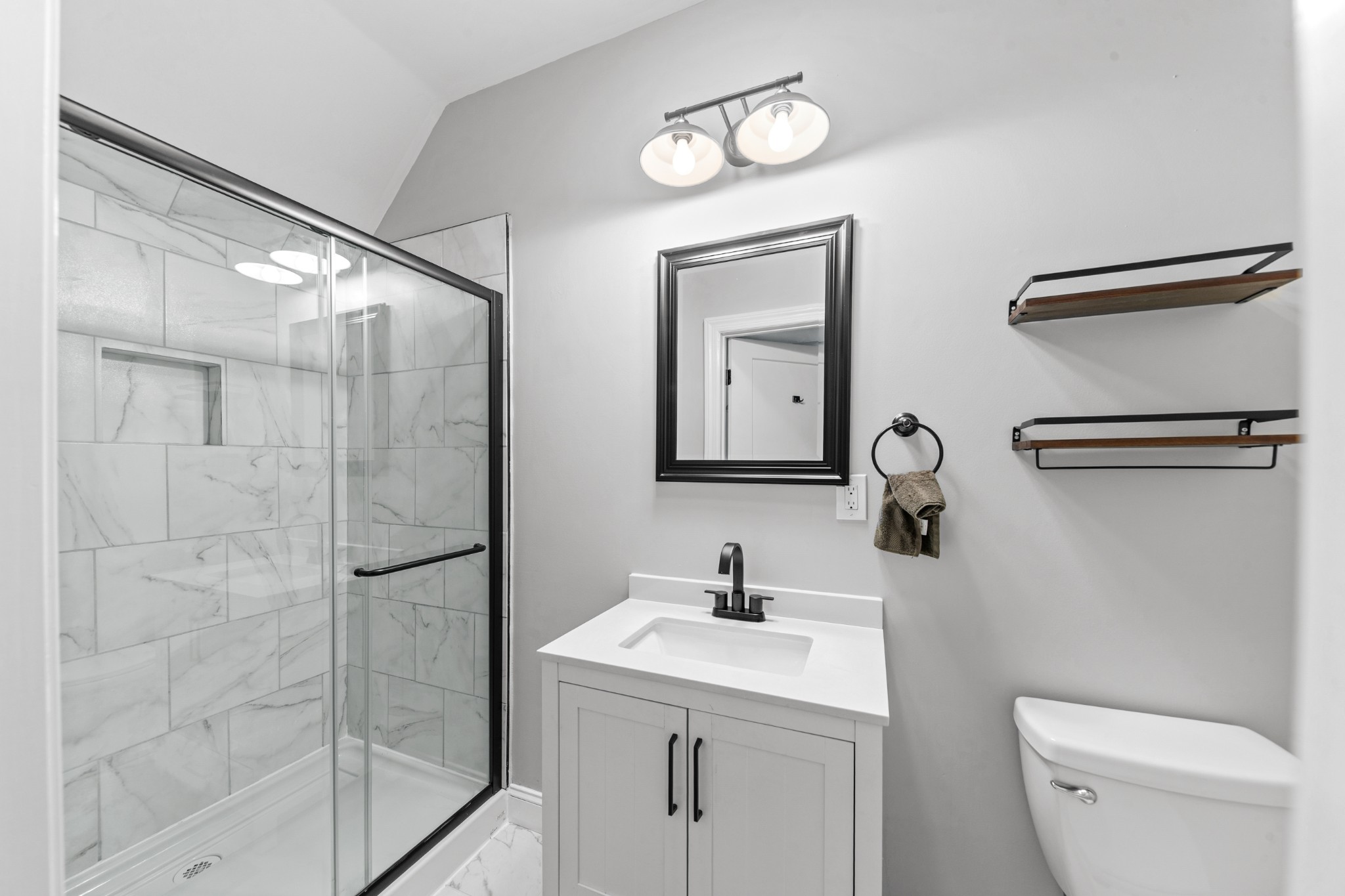 4770 Delina Road Cornersville, TN 37047 - Photo 27 of 71 a bathroom with a sink a toilet and shower