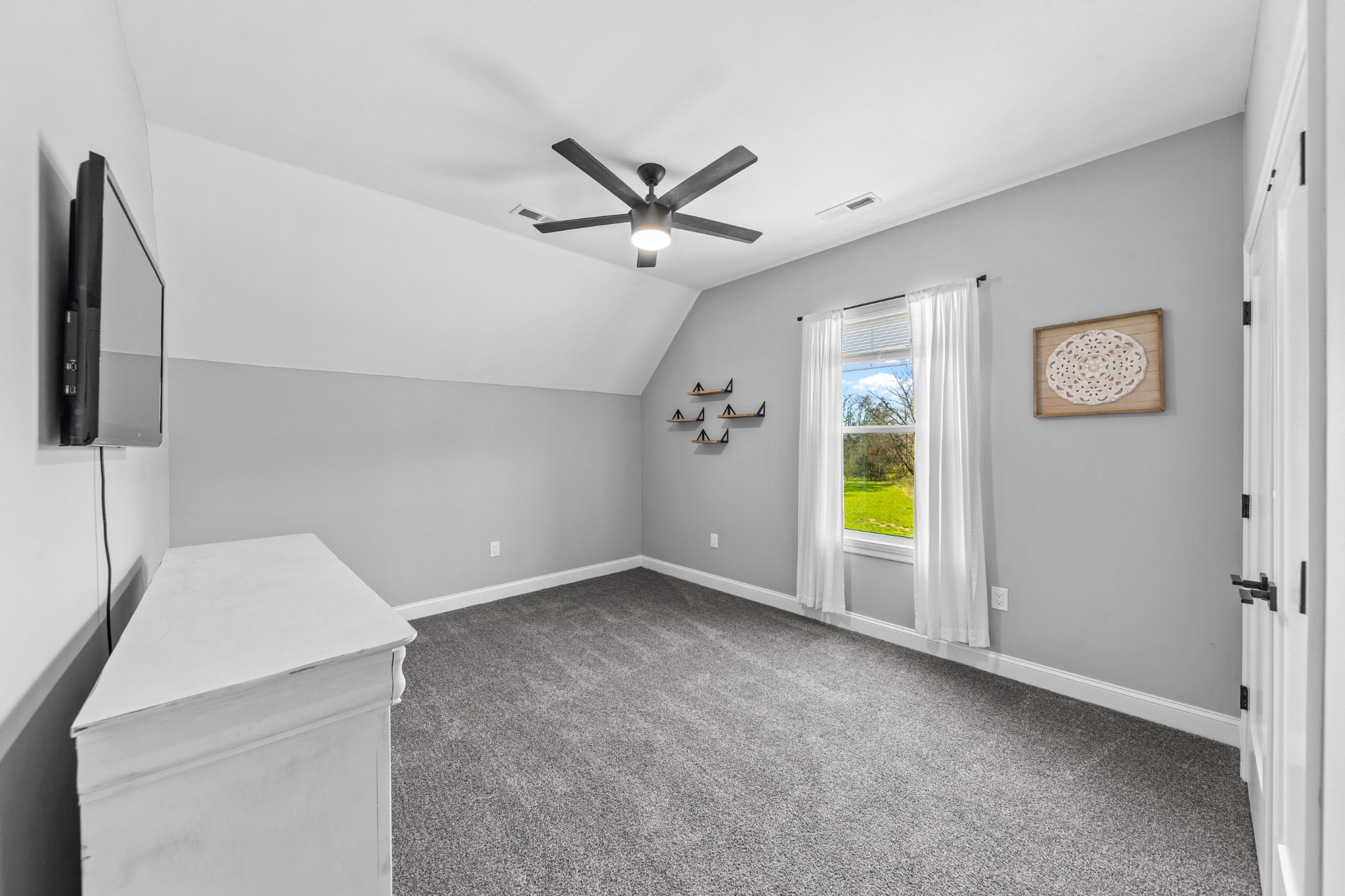 4770 Delina Road Cornersville, TN 37047 - Photo 28 of 71 a view of an empty room with a window