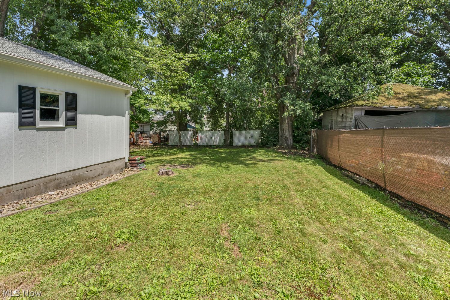 484 4th Street Struthers, OH 44471 - Photo 6 of 19