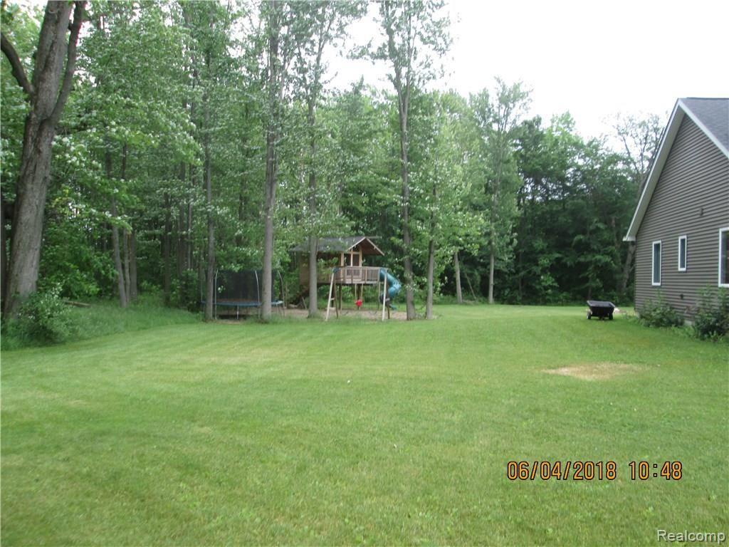9301 Imlay City Road Avoca, MI 48006 - Photo 9 of 65 IMG_3995.JPG