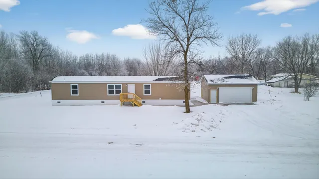 $199,900 | 153 2nd Street Southwest, Henriette, MN 55036
