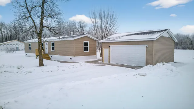 $199,900 | 153 2nd Street Southwest, Henriette, MN 55036