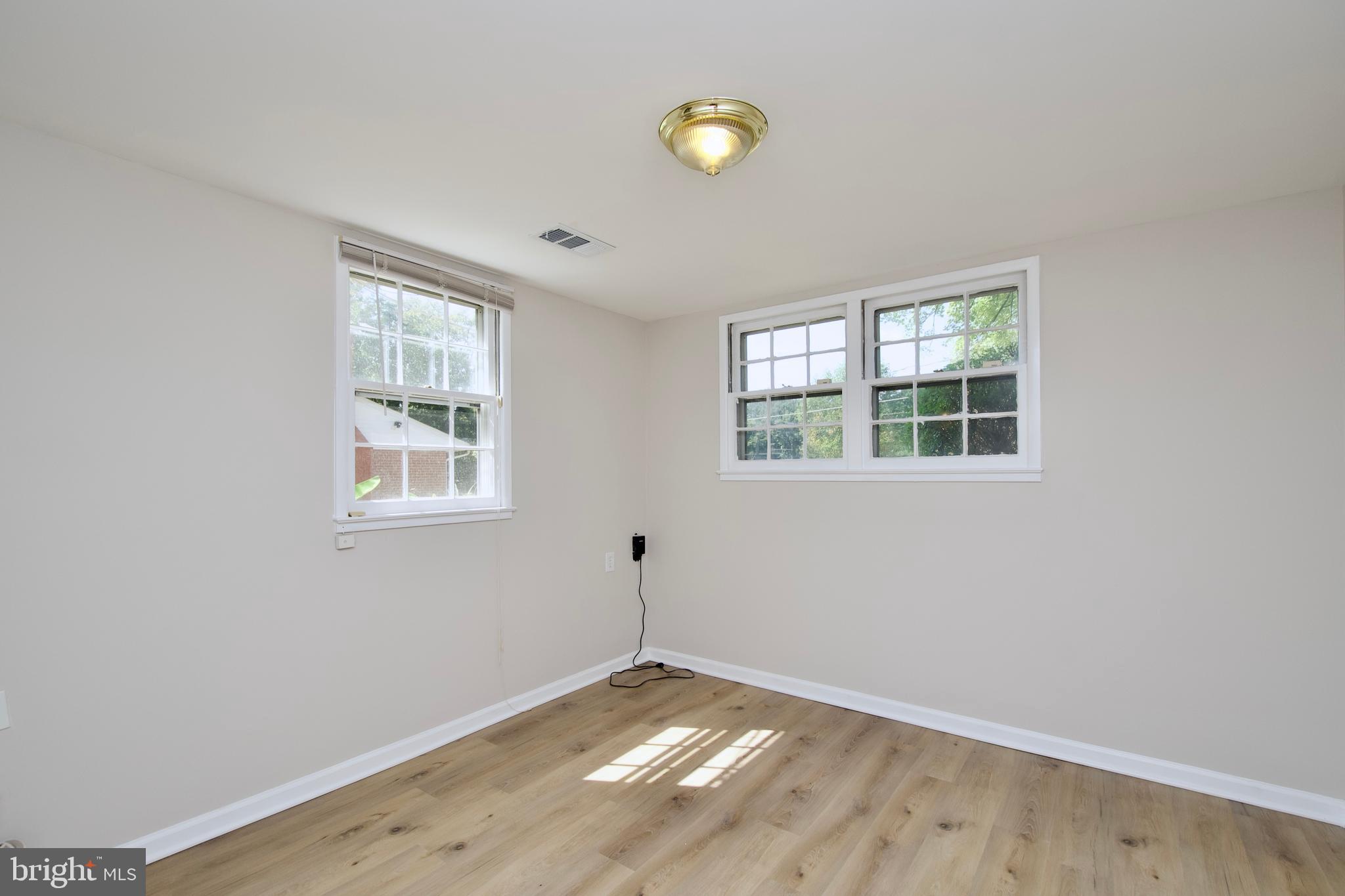 5311 Juxon Place Springfield, VA 22151 - Photo 25 of 47