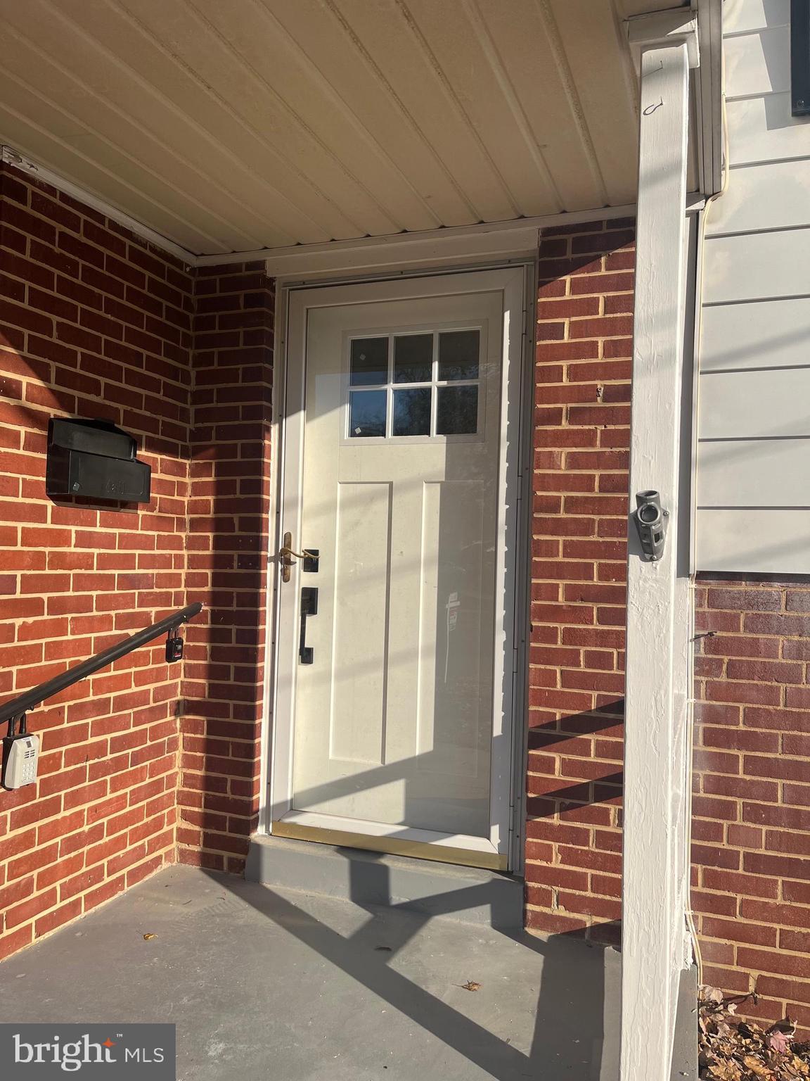 5311 Juxon Place Springfield, VA 22151 - Photo 3 of 47