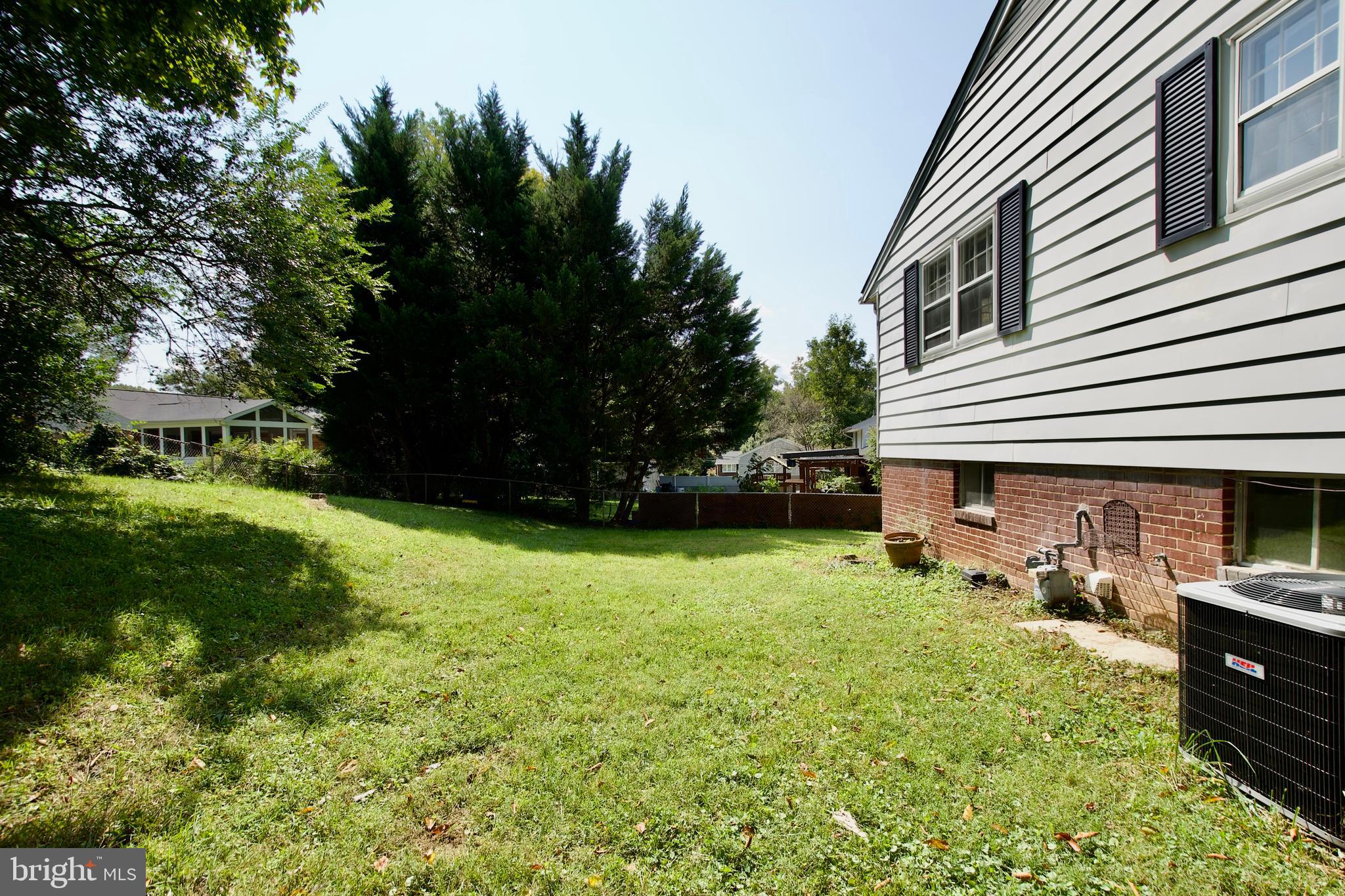 5311 Juxon Place Springfield, VA 22151 - Photo 36 of 47