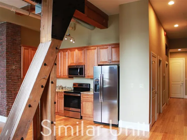 $2,545 | 34 Franklin Street, Unit 206, Nashua, NH 03064