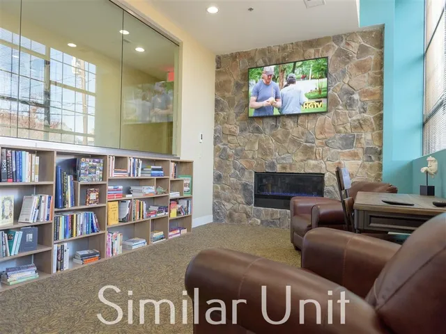 $2,545 | 34 Franklin Street, Unit 206, Nashua, NH 03064