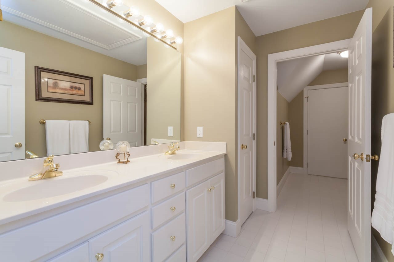 13921 Possum Track Road Raleigh, NC 27614 - Photo 23 of 25 Bathroom