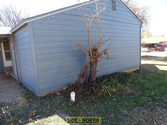 $70,000 | 1921 Ave O, Anson, TX 79501