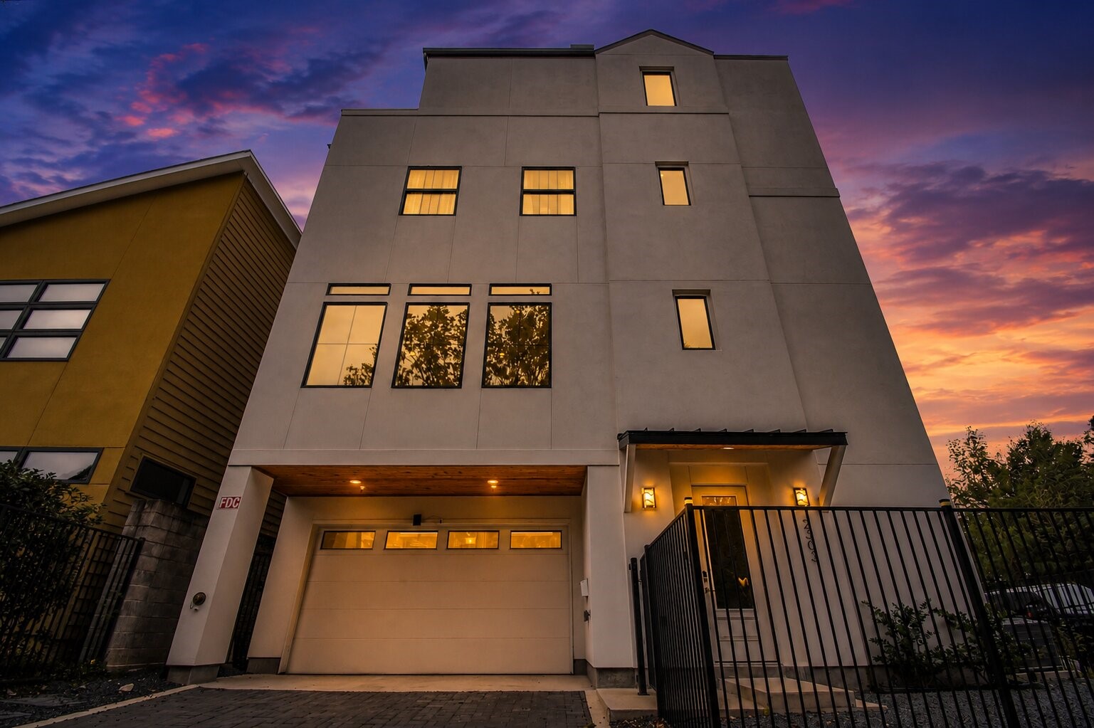 2303 Yupon Street Houston, TX 77006 - Photo 1 of 49 Experience inner city living in Montrose walking distance from bars and restaurants.