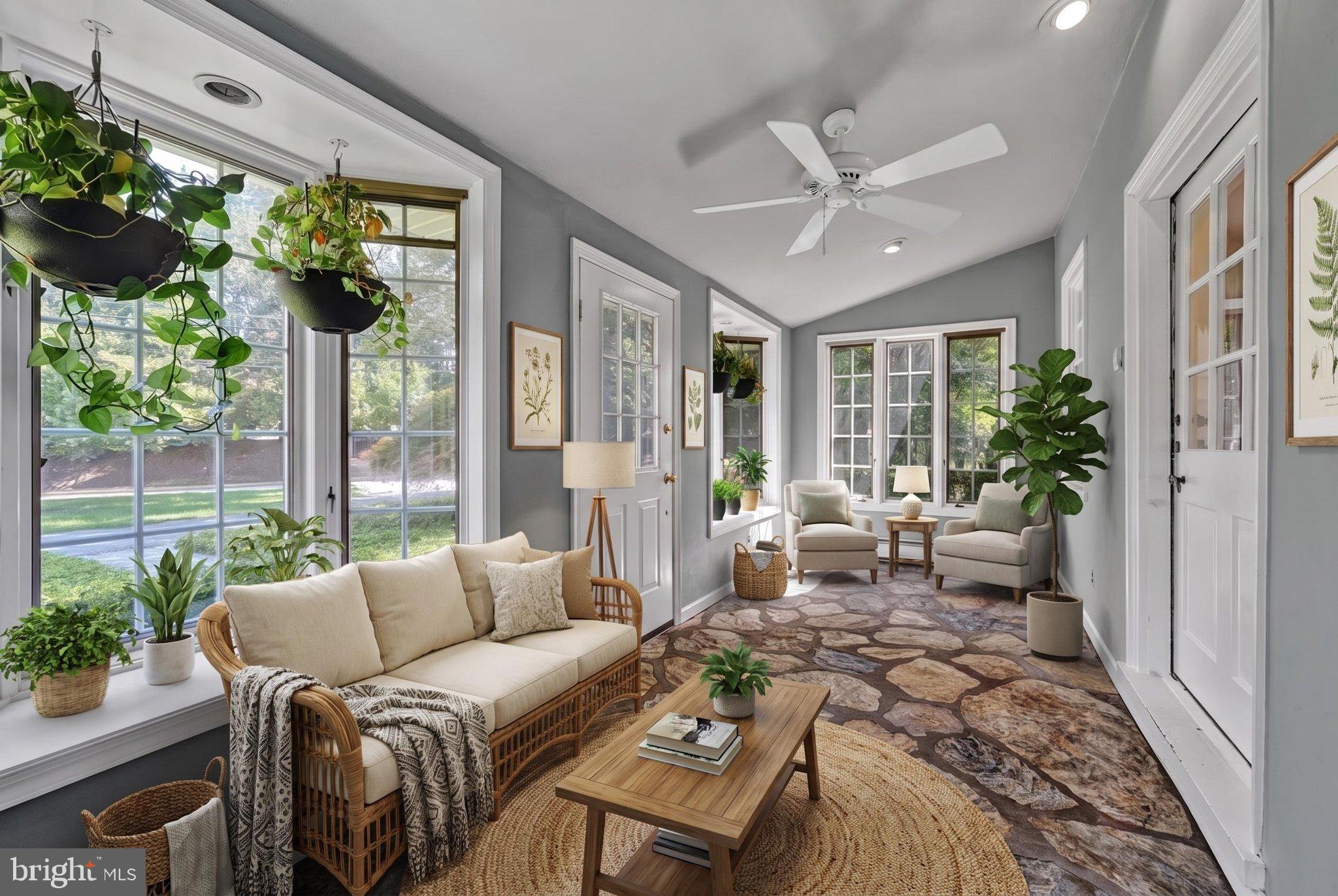 Virtually Staged-Sun Room