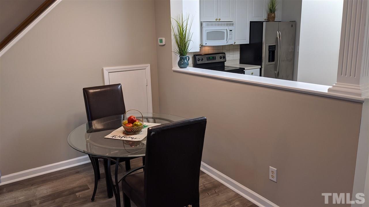 2025 Metacomet Way Raleigh, NC 27604 - Photo 5 of 20