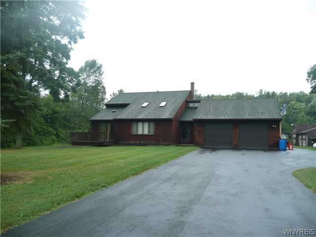 5383 Murphy Road Lockport Town, NY 14094 - Photo 1 of 1 Exterior Front Totally updated country home