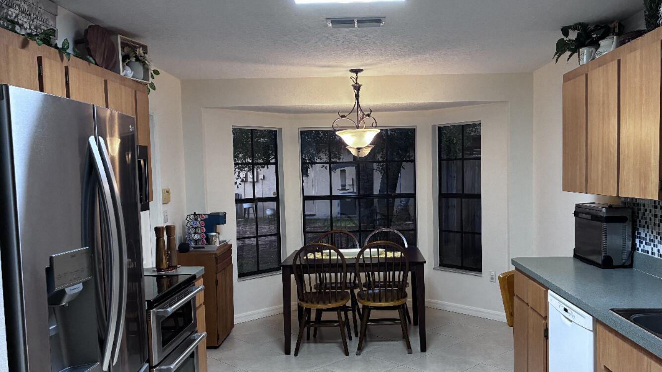 14050 Brighton Street Spring Hill, FL 34609 - Photo 6 of 19 2kitchen 14050