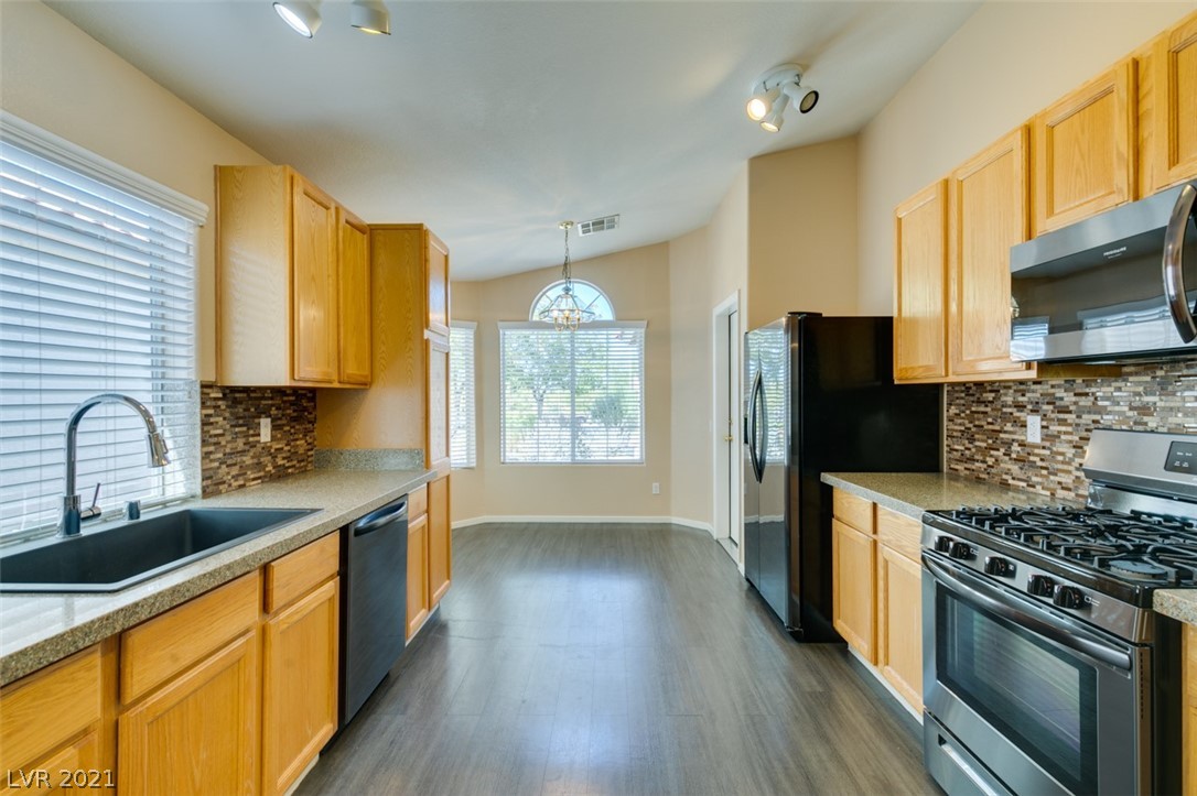 2105 Hidden Ranch Terrace Henderson, NV 89052 - Photo 22 of 43