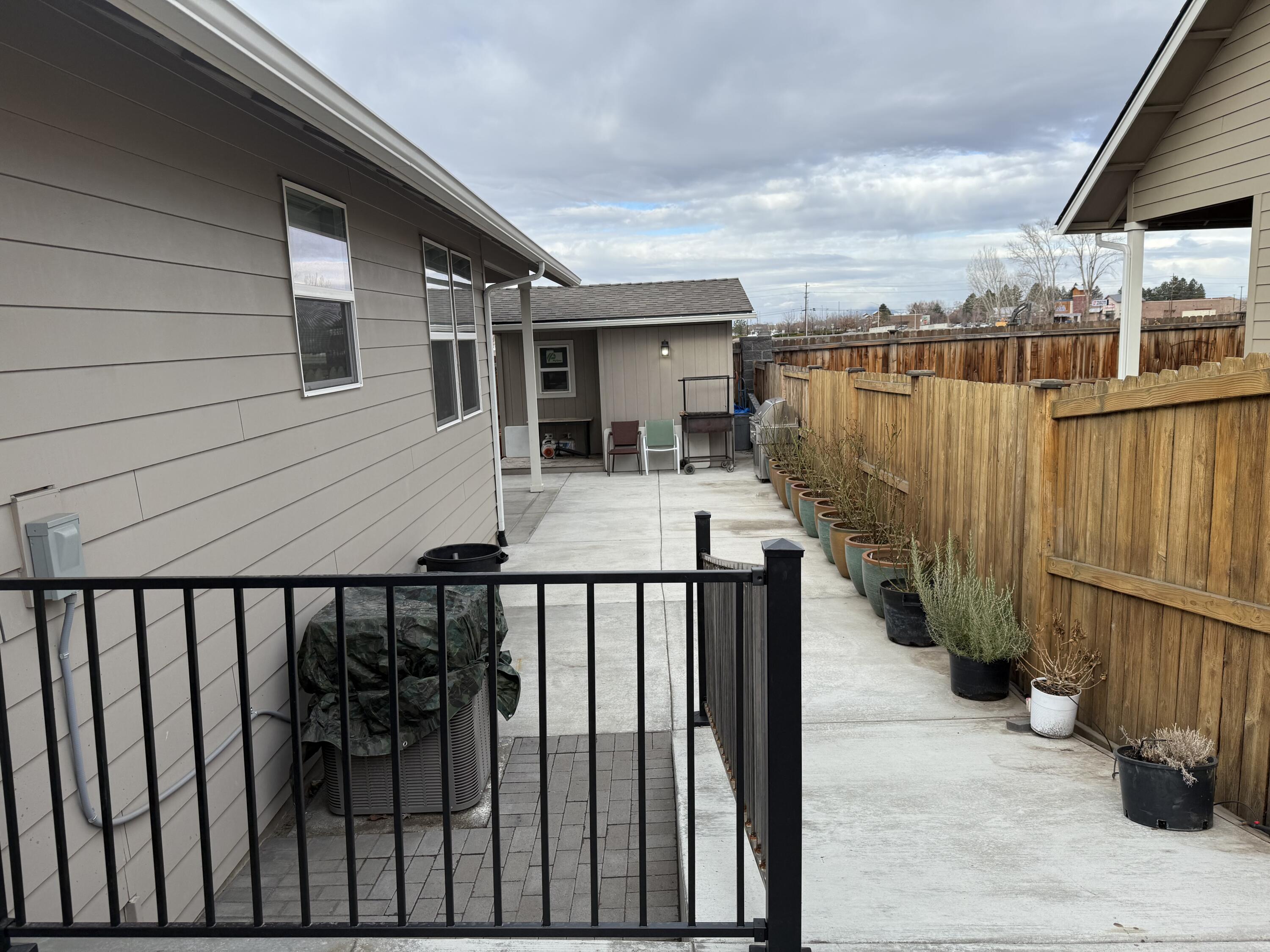 1779 Northeast 3rd Street Redmond, OR 97756 - Photo 5 of 19 IMG_5248