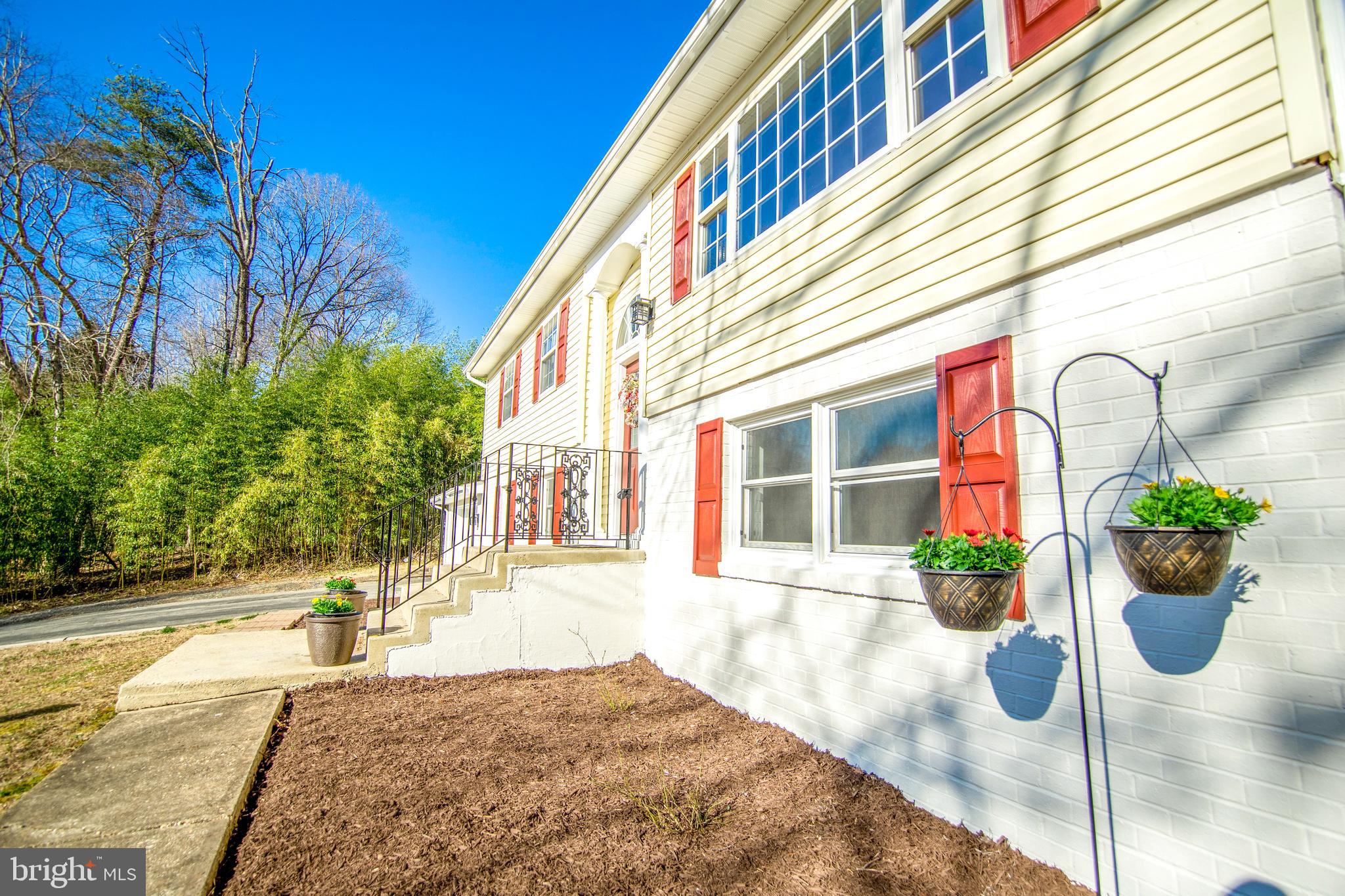 942 Grace Road Huntingtown, MD 20639 - Photo 8 of 38
