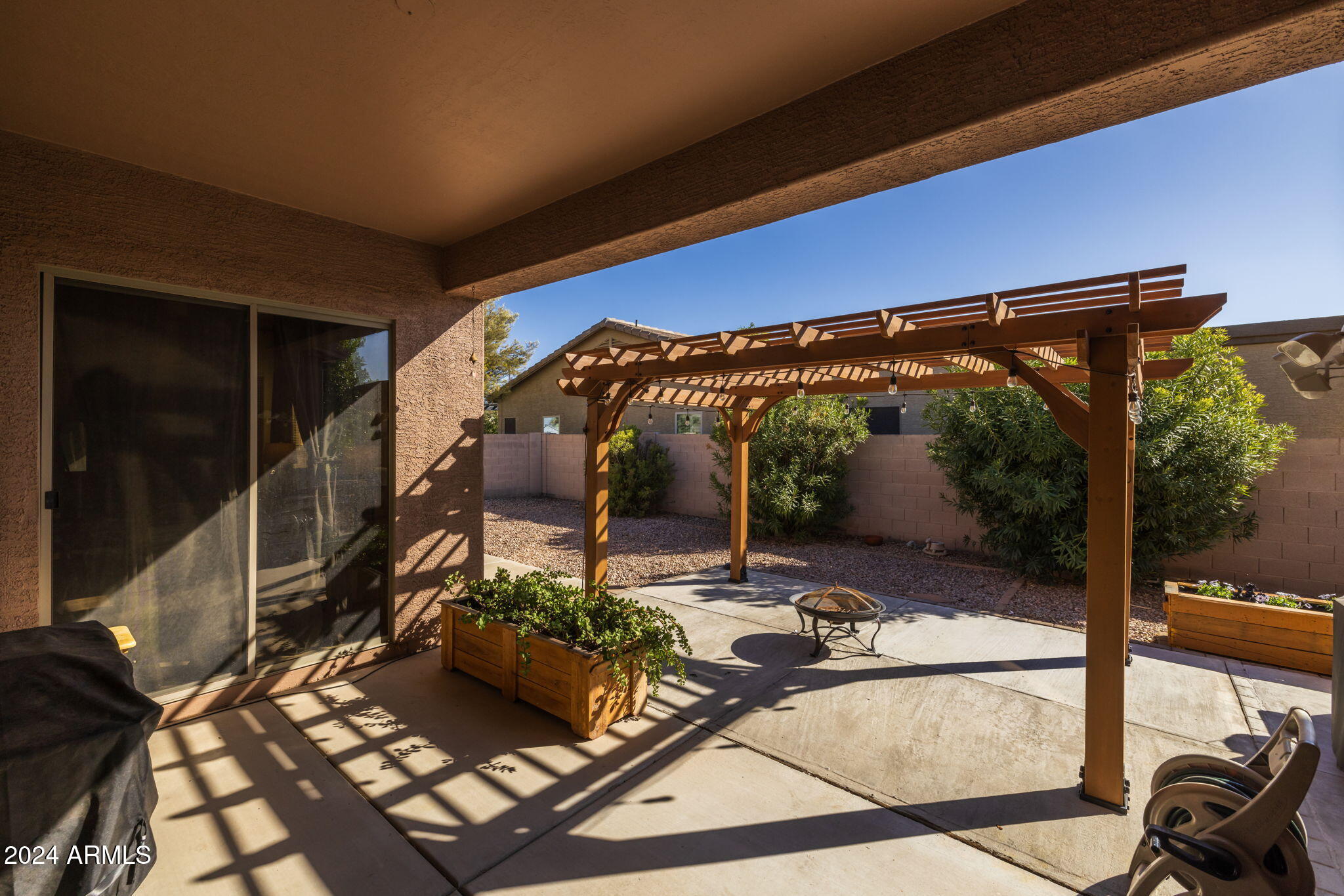 3355 East Los Altos Road Gilbert, AZ 85297 - Photo 30 of 34 a view of sitting area in balcony