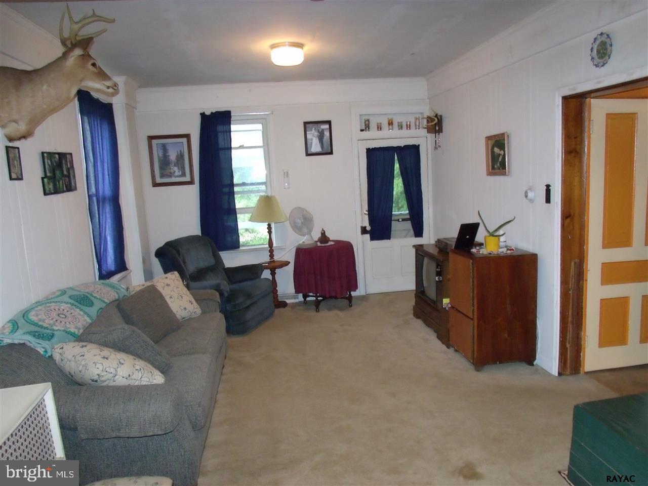 796 Mill Road Spring Grove, PA 17362 - Photo 10 of 20