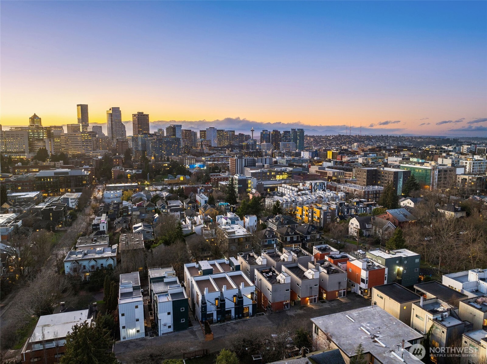 914 A 15th Avenue Seattle, WA 98122 - Photo 32 of 35 a view of a city