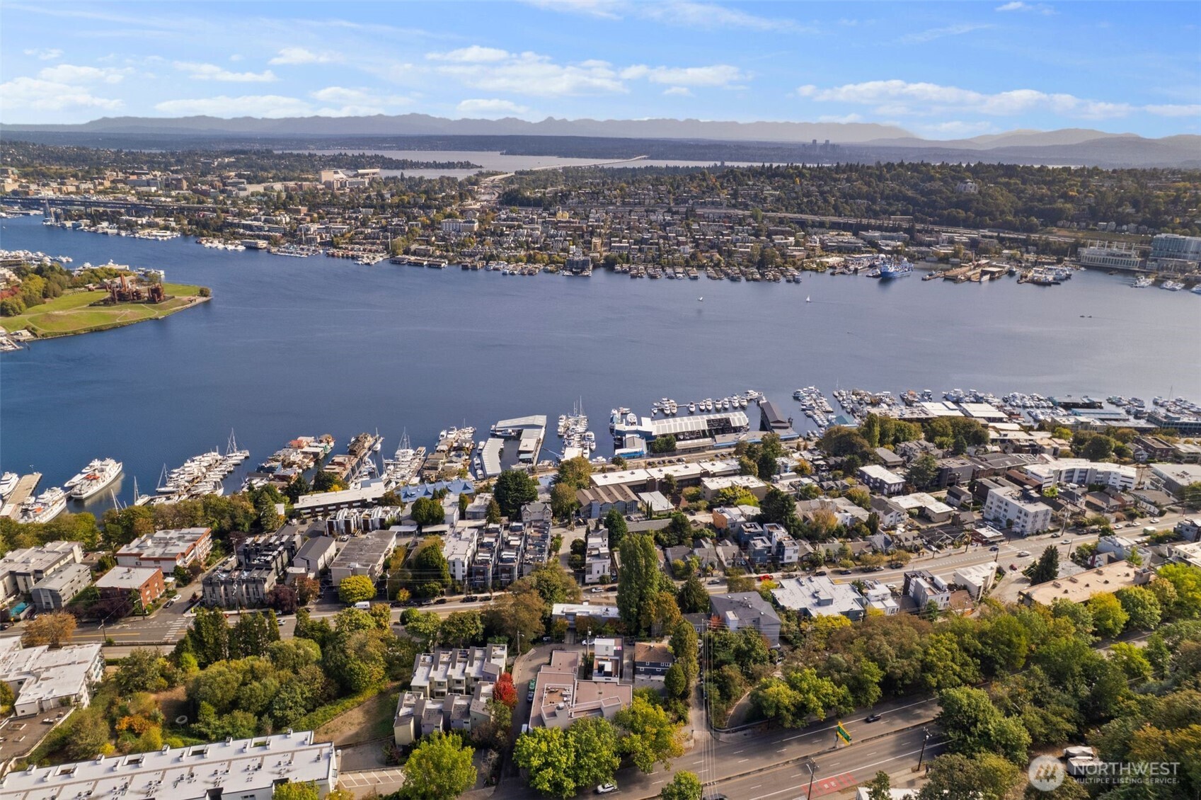 559 McGraw Street, Unit 402 Seattle, WA 98109 - Photo 39 of 39 an aerial view of a city
