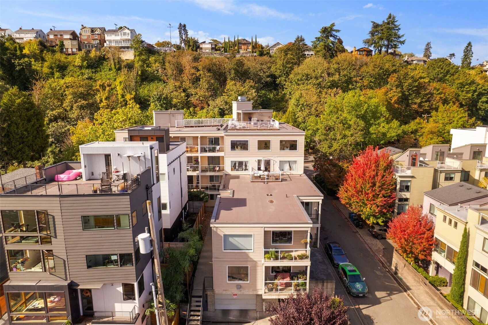 559 McGraw Street, Unit 402 Seattle, WA 98109 - Photo 4 of 39 a view of a city with tall buildings