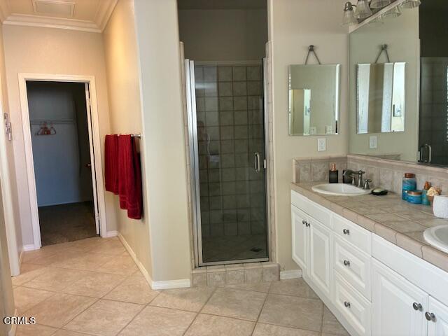 1470 Viewpoint Drive Oxnard, CA 93035 - Photo 13 of 23 a bathroom with a sink and a mirror