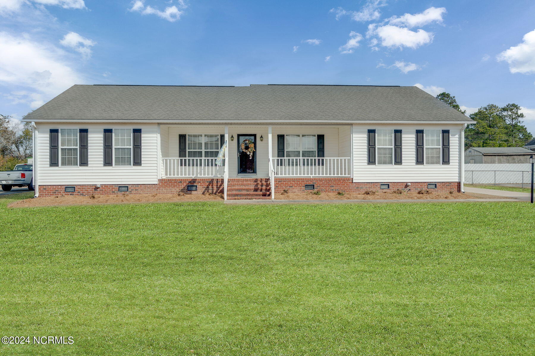 2819 Alison Road Kinston, NC 28504 - Photo 3 of 41 front